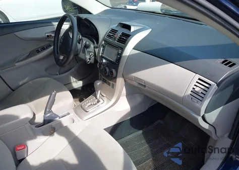 2013 Toyota Corolla Le z USA, uszkodzony, nr VIN 2T1BU4EE2DC050144